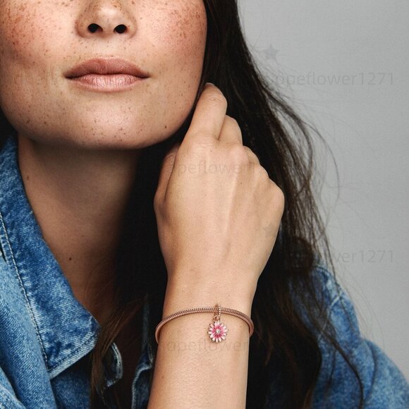 Pandora Daisy plated dangle with clear cubic zirconia and shaded pink enamel! - Picture 6 of 6